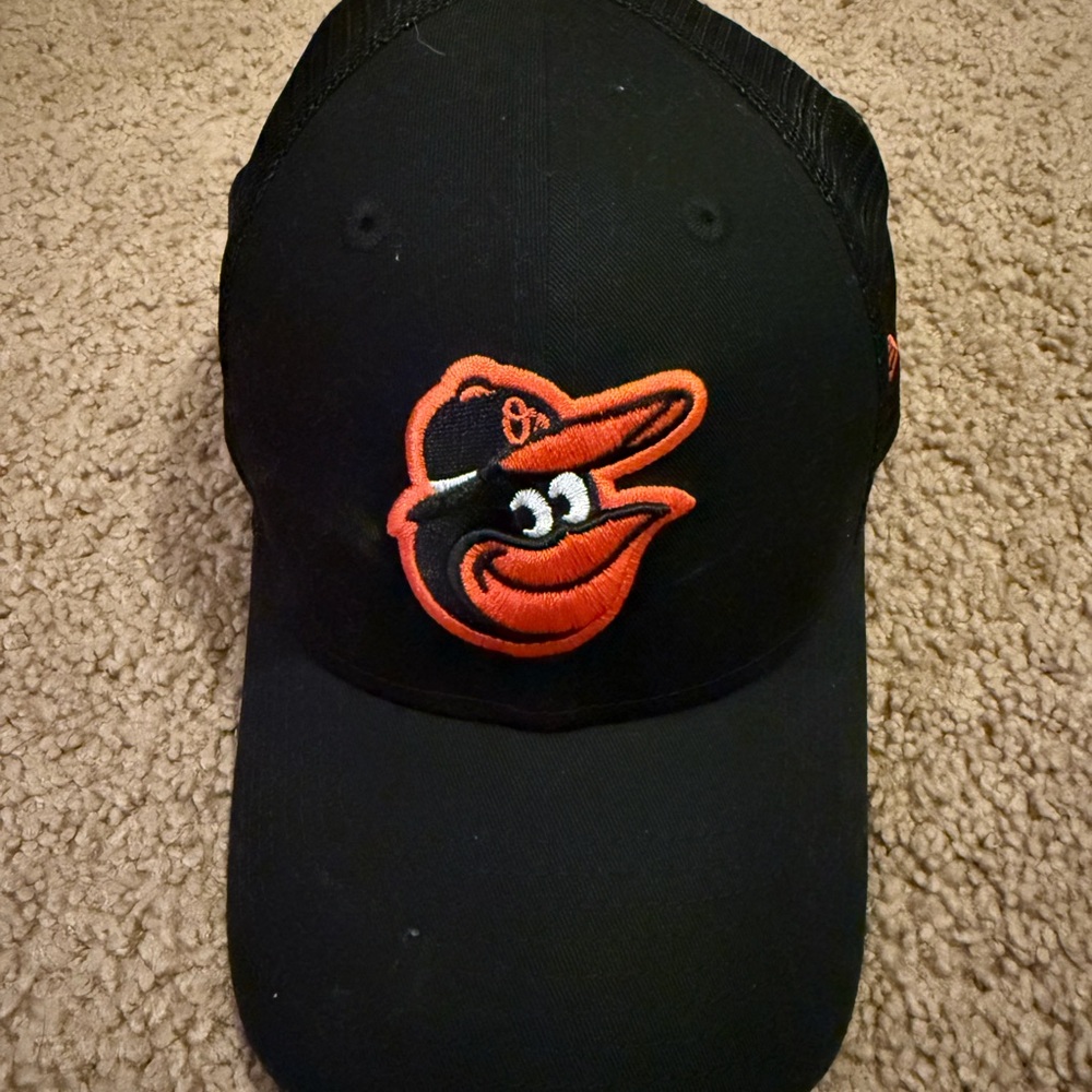 Black Baseball Cap with Orioles Logo
